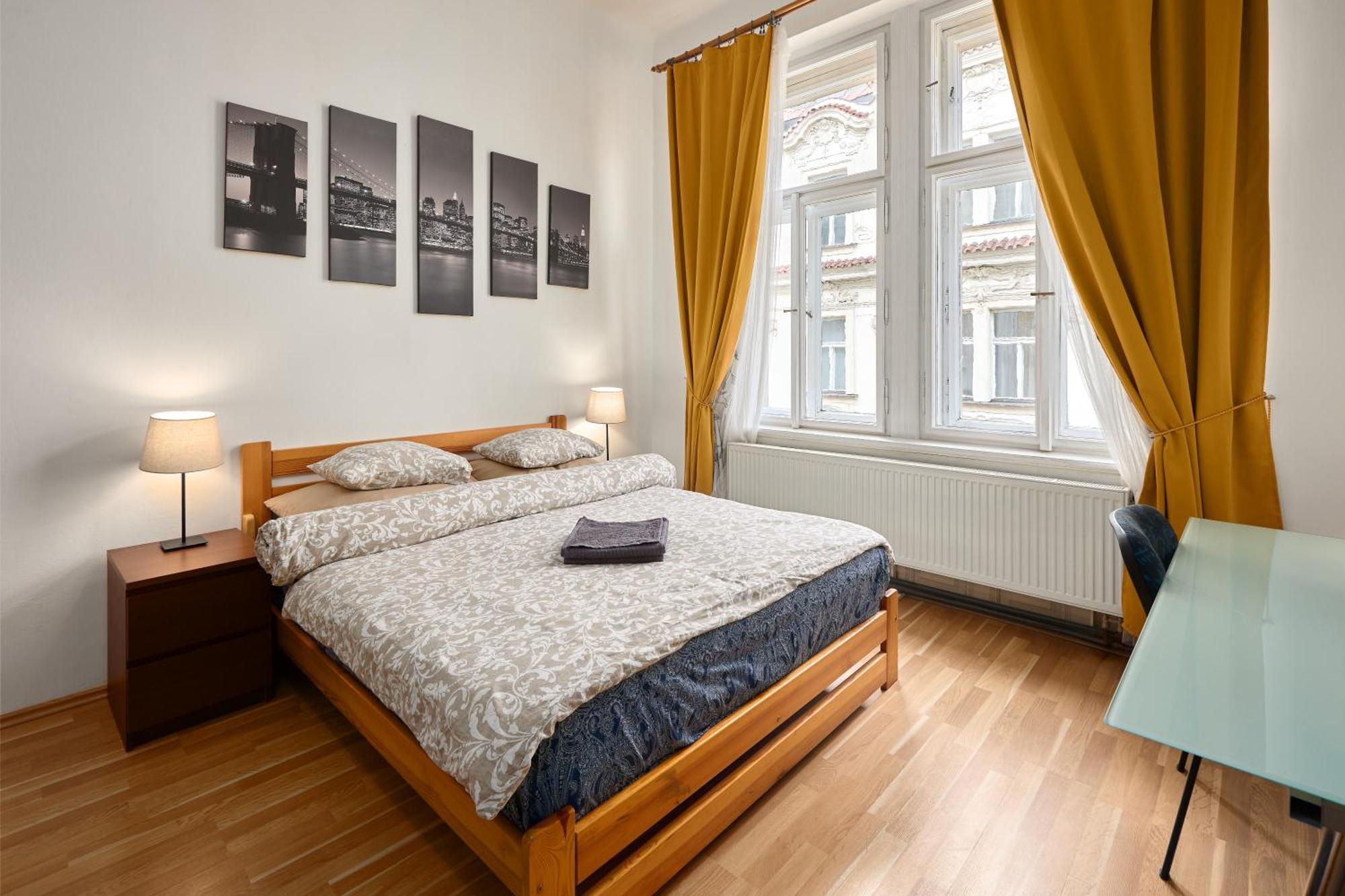 Apartmán Old Town & Parking Assistance Praha Exteriér fotografie